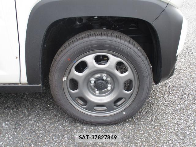 Suzuki HUSTLER 2025-06 8666268-6