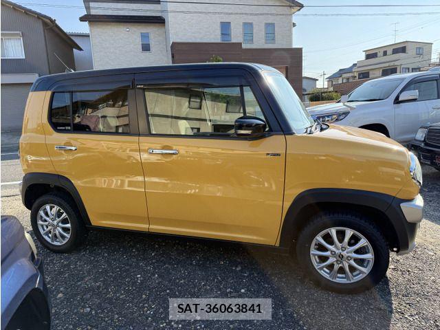 Suzuki HUSTLER 2017-07 8685696-10