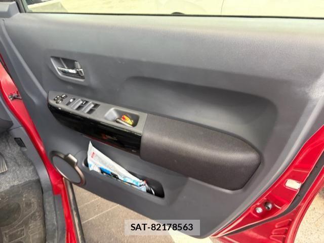 Suzuki HUSTLER 2017-03 8849357-11