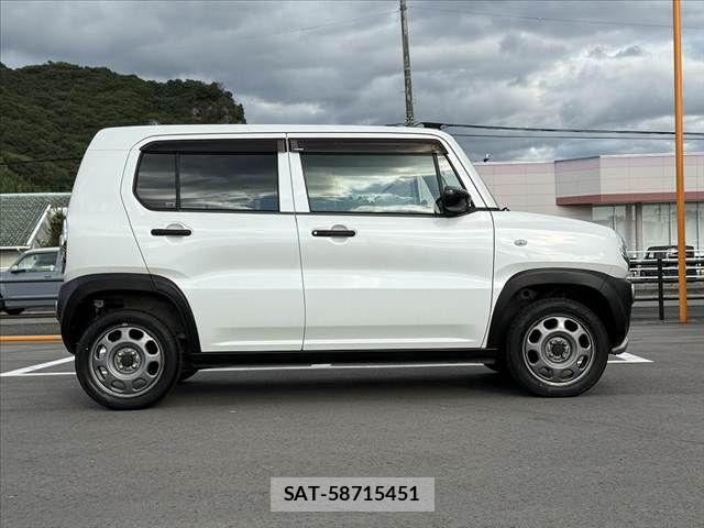 Suzuki HUSTLER 2019-06 8880110-11