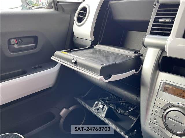 Suzuki HUSTLER 2015-08 8880112-28