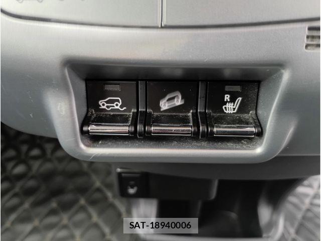 Suzuki HUSTLER 2018-01 4043532-8
