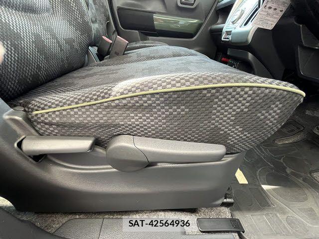 Suzuki HUSTLER 2019-06 6671940-18