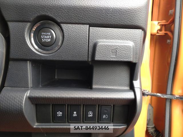 Suzuki HUSTLER 2014-08 6683812-9
