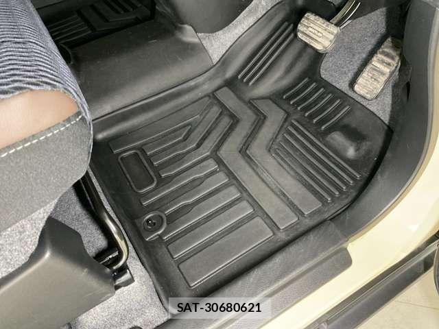 Suzuki HUSTLER 2023-04 7219817-18