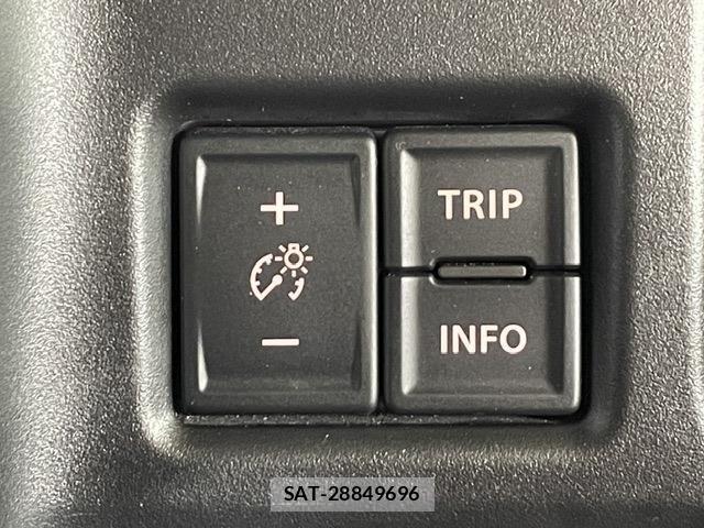Suzuki HUSTLER 2021-02 7358130-25