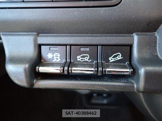 Suzuki HUSTLER 2020-07 7392421-23