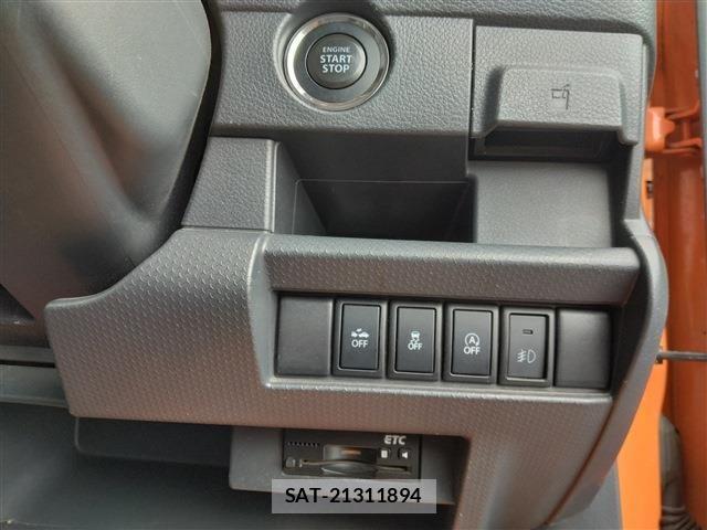 Suzuki HUSTLER 2014-06 7617157-19