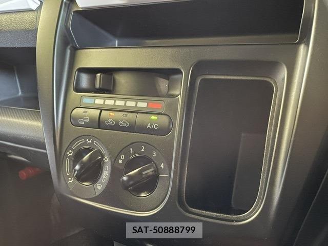 Suzuki HUSTLER 2017-06 7979519-26