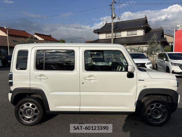 Suzuki HUSTLER 2022-11 8036020-6
