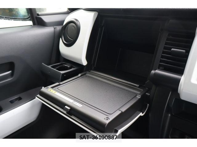 Suzuki HUSTLER 2015-11 8074058-7