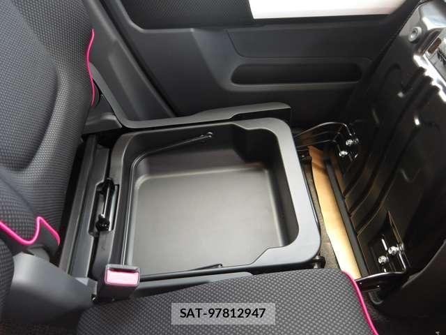 Suzuki HUSTLER 2014-08 8207928-17