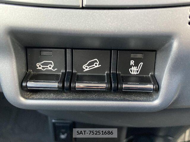 Suzuki HUSTLER 2017-04 8230370-12