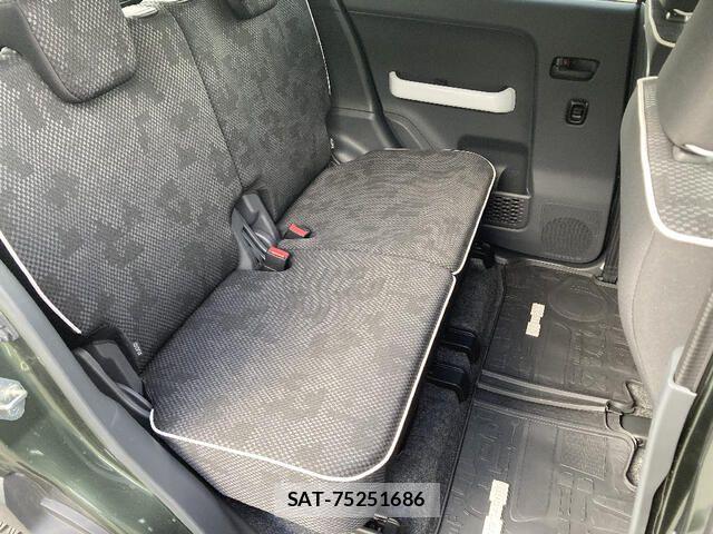 Suzuki HUSTLER 2017-04 8230370-17