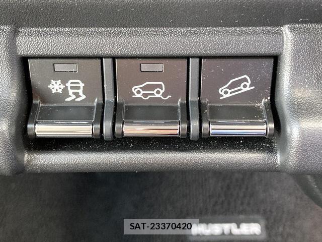 Suzuki HUSTLER 2025-06 8230368-13