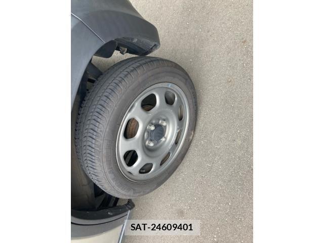 Suzuki HUSTLER 2015-02 8326437-7