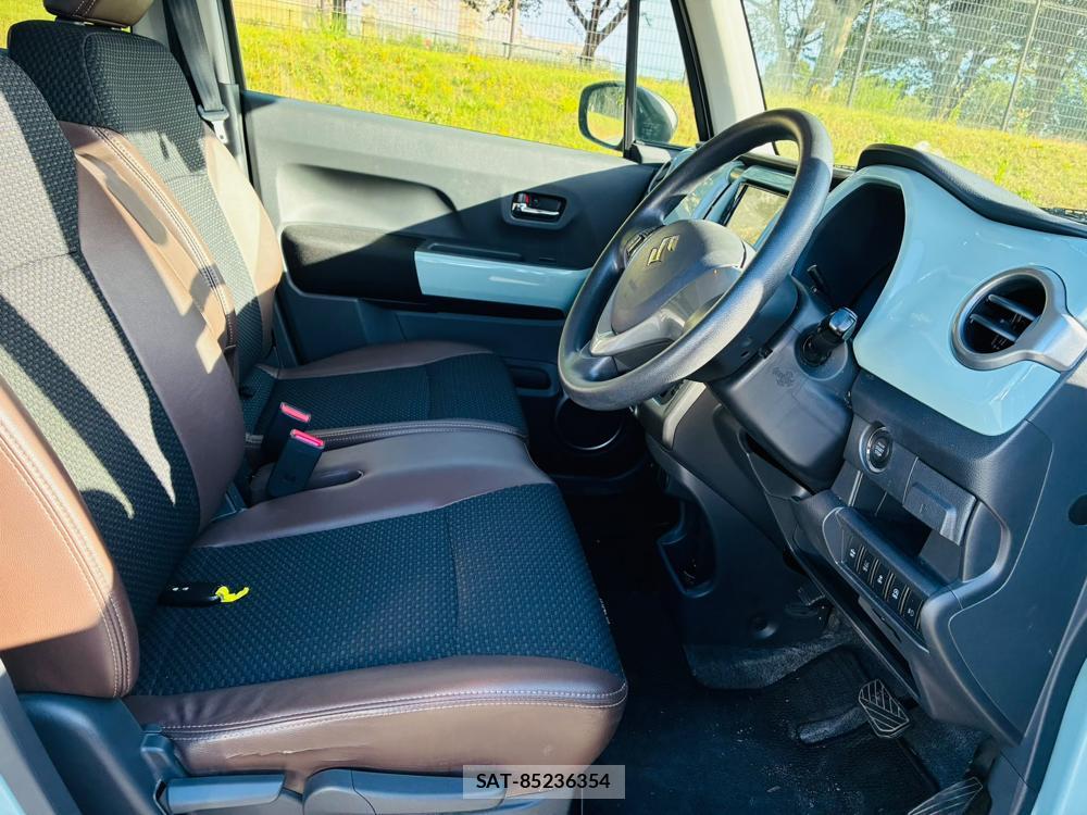 Suzuki HUSTLER 2019-09 8262094-11