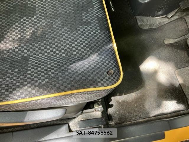 Suzuki HUSTLER 2016-11 8412922-4