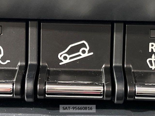Suzuki HUSTLER 2017-08 8796229-5