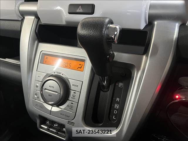 Suzuki HUSTLER 2014-01 8829526-21