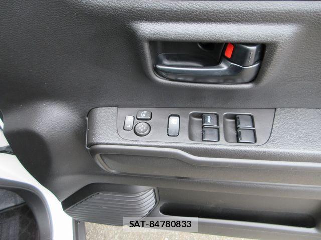 Suzuki HUSTLER 2024-03 8829520-24