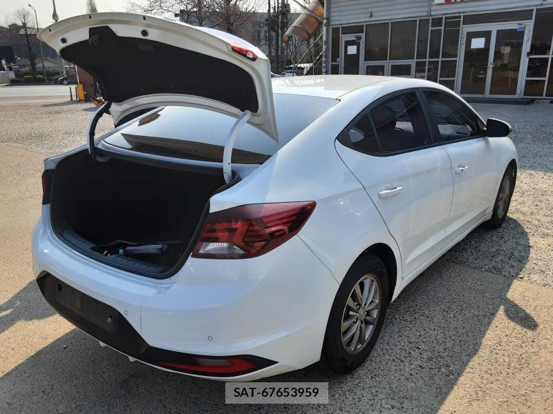 Hyundai AVANTE (ELANTRA) 2019 922448-1