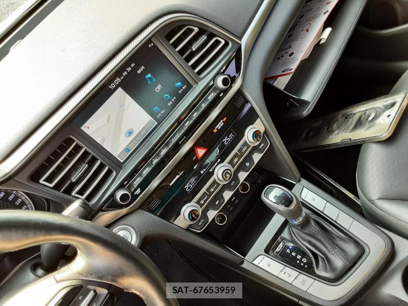 Hyundai AVANTE (ELANTRA) 2019 922448-6