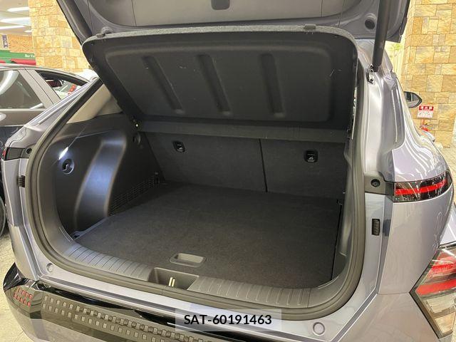 Hyundai KONA 2024-05 6215655-6