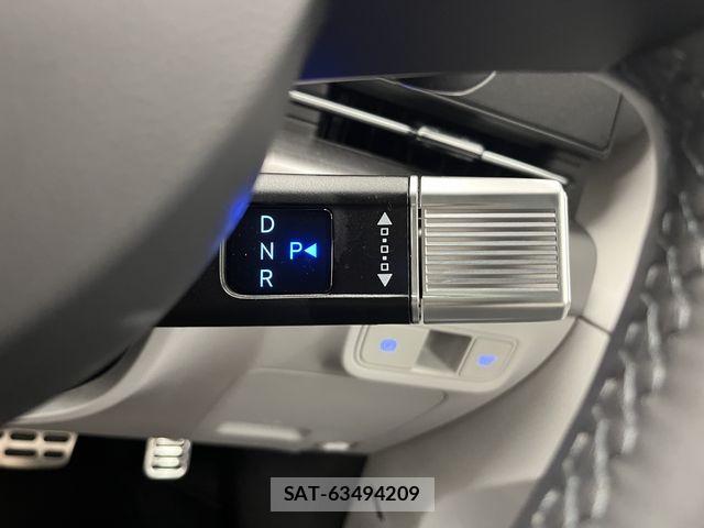 Hyundai KONA 2025-07 8666277-8