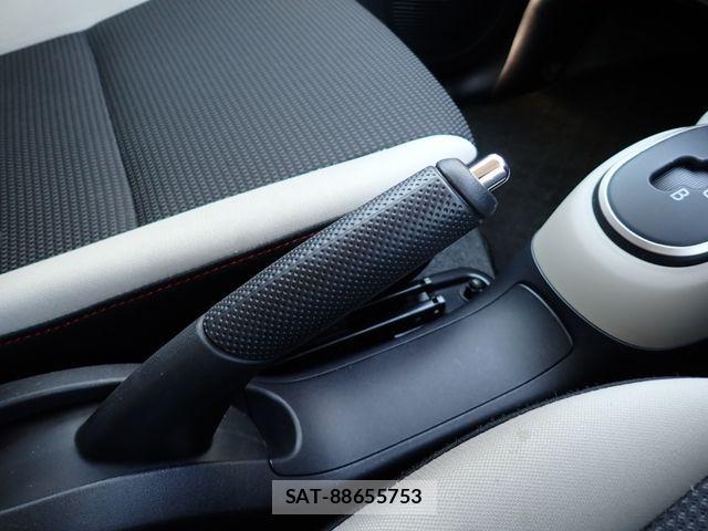 Mitsubishi I-MIEV 2019-11 1257300-20