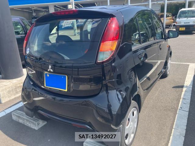 Mitsubishi I-MIEV 2016-01 6906611-4