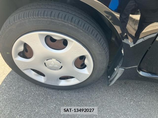 Mitsubishi I-MIEV 2016-01 6906611-8
