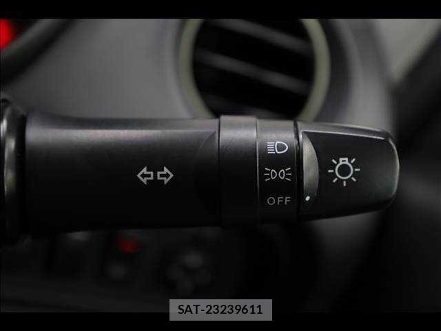 Mitsubishi I-MIEV 2013-04 7020633-16