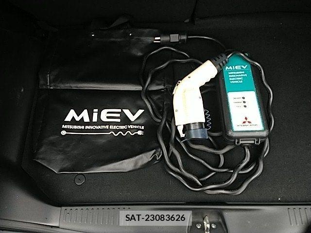 Mitsubishi I-MIEV 2012-03 7724270-23