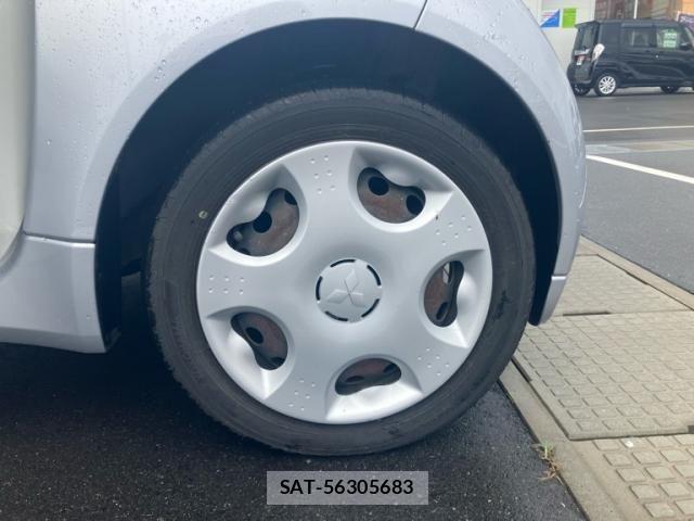 Mitsubishi I-MIEV 2015-10 8829535-20