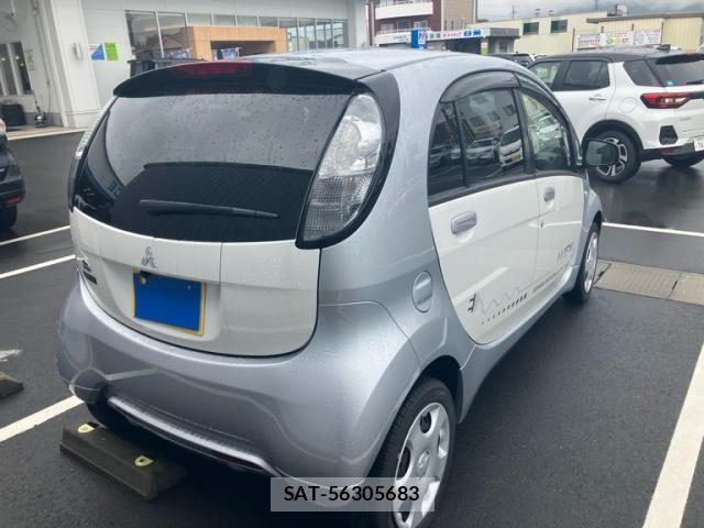Mitsubishi I-MIEV 2015-10 8829535-3
