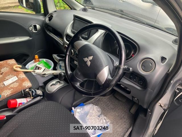 Mitsubishi I-MIEV 2010-07 7219834-10