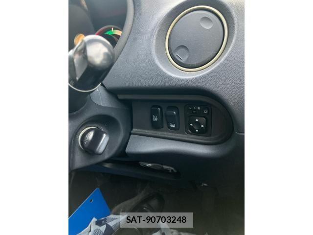 Mitsubishi I-MIEV 2010-07 7219834-16