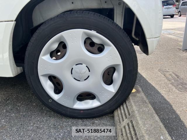 Mitsubishi I-MIEV 2012-06 8099693-4