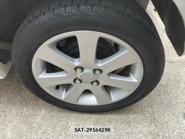 Mitsubishi I-MIEV 2013-01 8207936-9