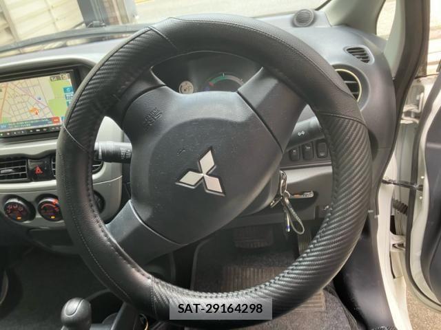 Mitsubishi I-MIEV 2013-01 8207936-18