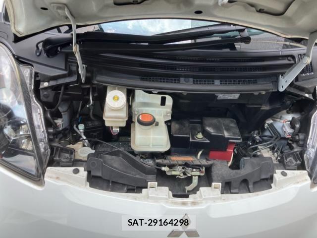 Mitsubishi I-MIEV 2013-01 8207936-23