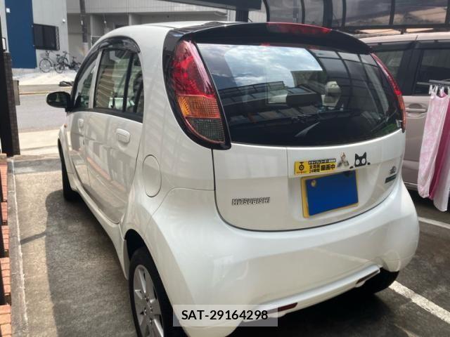 Mitsubishi I-MIEV 2013-01 8207936-5