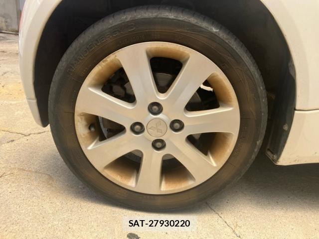 Mitsubishi I-MIEV 2012-05 8207937-13