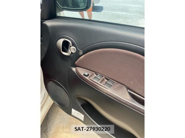 Mitsubishi I-MIEV 2012-05 8207937-15