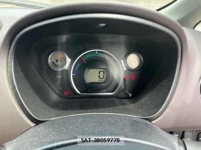 Mitsubishi I-MIEV 2012-05 8230382-18