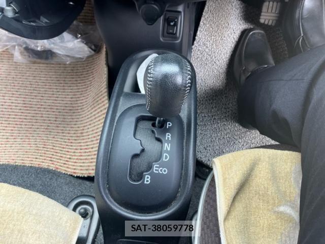 Mitsubishi I-MIEV 2012-05 8230382-23