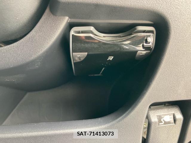 Mitsubishi I-MIEV 2012-11 8336247-12