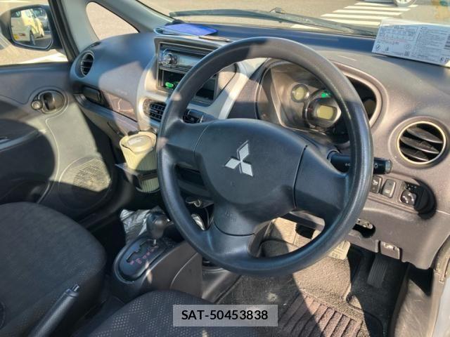 Mitsubishi I-MIEV 2012-03 8829537-12