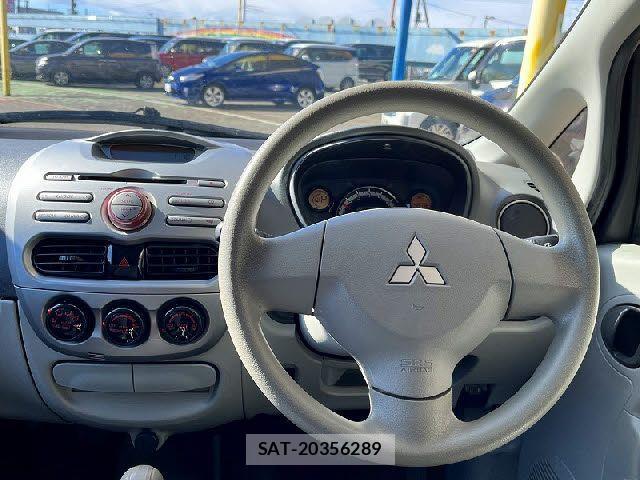 Mitsubishi I 2011-01 2667017-1